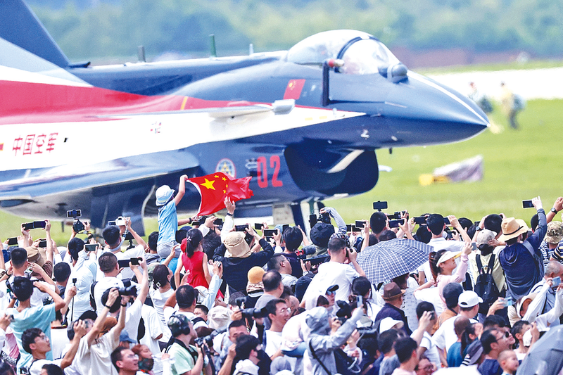 大鸡巴操死我视频长春航空展迎来首个公众日